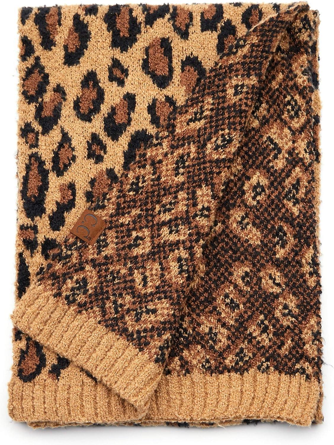 imageCC Exclusives Soft Beanie hat with Leopard Pattern and Fur PomHAT7001SF7001Latteknit